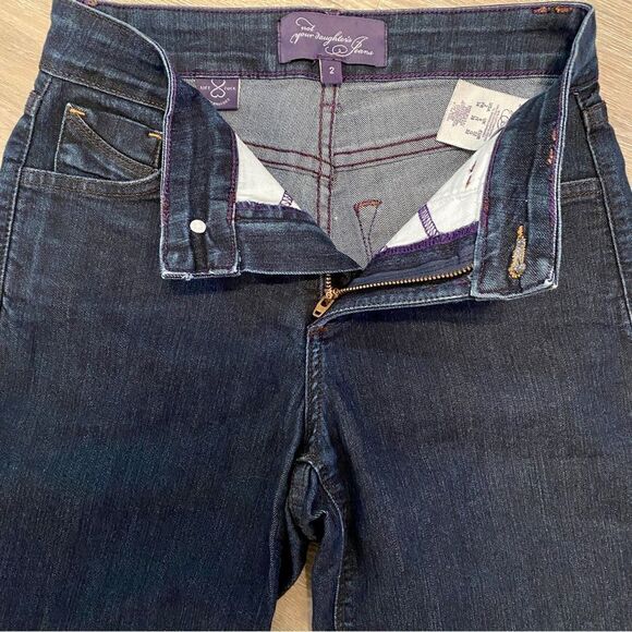 NEW NYDJ NOT YOUR DAUGHTER’S DARK WASH BLUE JEAN BERMUDA SHORTS 2 - Picture 3 of 11